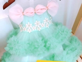 đầm công chúa bé gái màu xanh thôi nôi sinh nhật dự tiệc xinh sắn